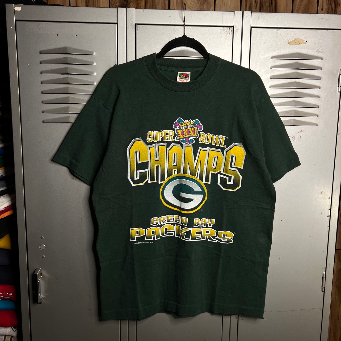 Vintage 1990s Green Bay Packers Super Bowl Champions Fruit of the Loom Single Stitch T-Shirt