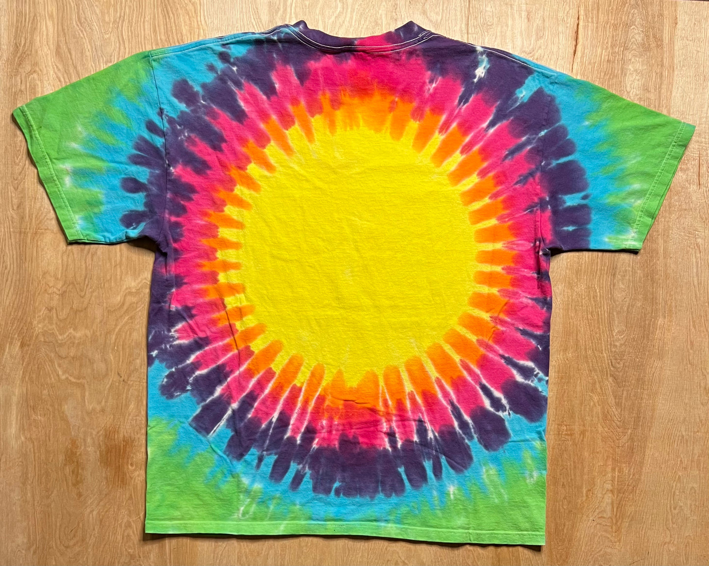 Vintage Grateful Dead " Everybody's Dancin' In A Ring Around The Sun" T-Shirt