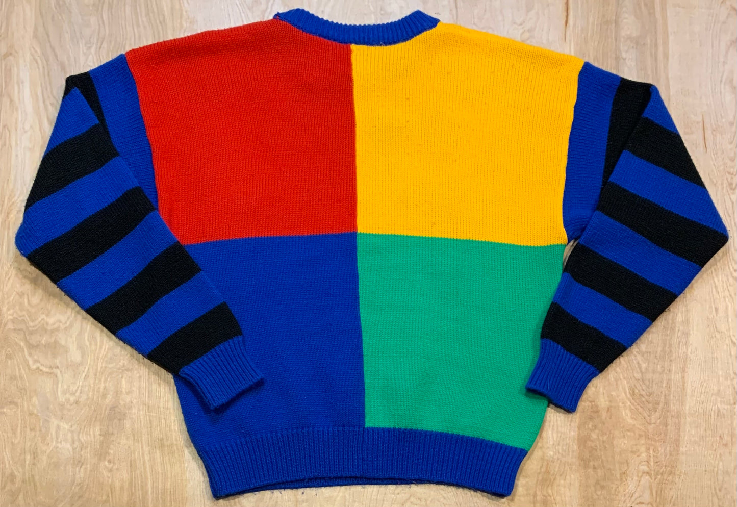 Vintage Disney Mickey Mouse and Company Sweater