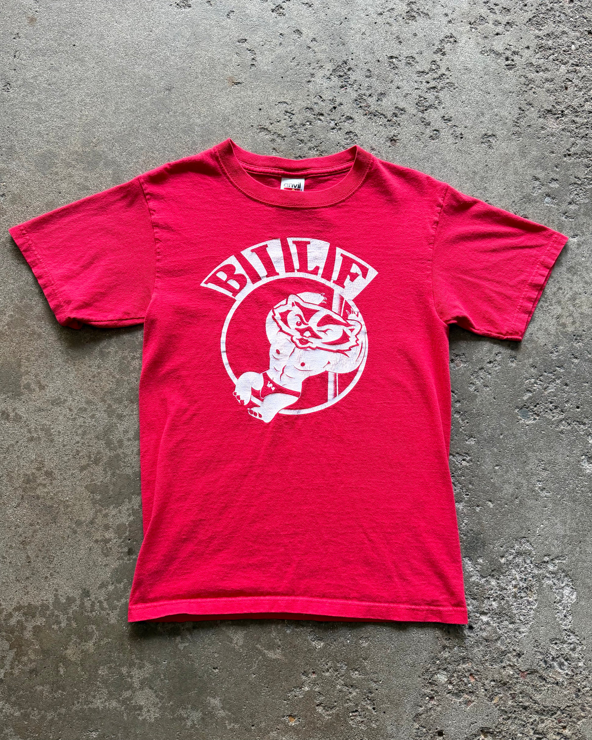2000s University of Wisconsin Badgers Bucky Badger BILF Anvil T-Shirt