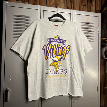 Vintage 1998 Minnesota Vikings NFL x NFC Central Division Champions Fruit of the Loom Grey T-Shirt