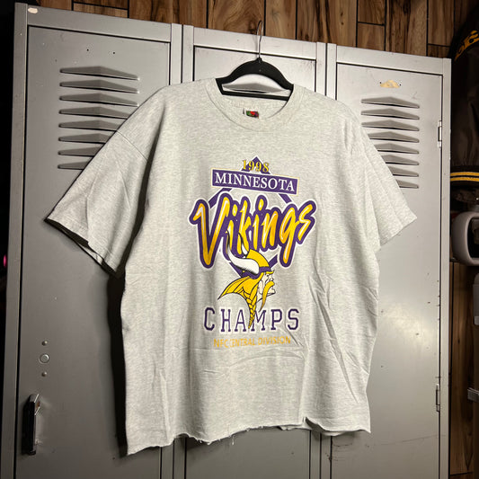 Vintage 1998 Minnesota Vikings NFL x NFC Central Division Champions Fruit of the Loom Grey T-Shirt