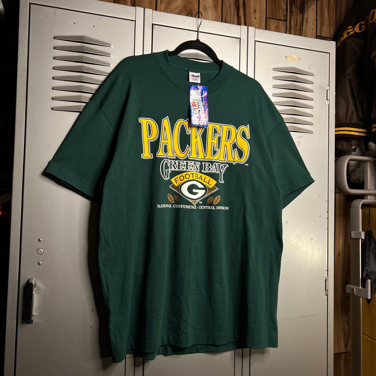 Vintage Early 1990s Deadstock NWT Green Bay Packers Single Stitch Trench T-Shirt