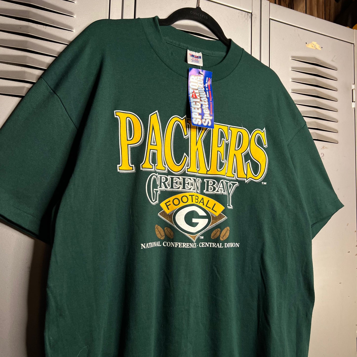 Vintage Early 1990s Deadstock NWT Green Bay Packers Single Stitch Trench T-Shirt