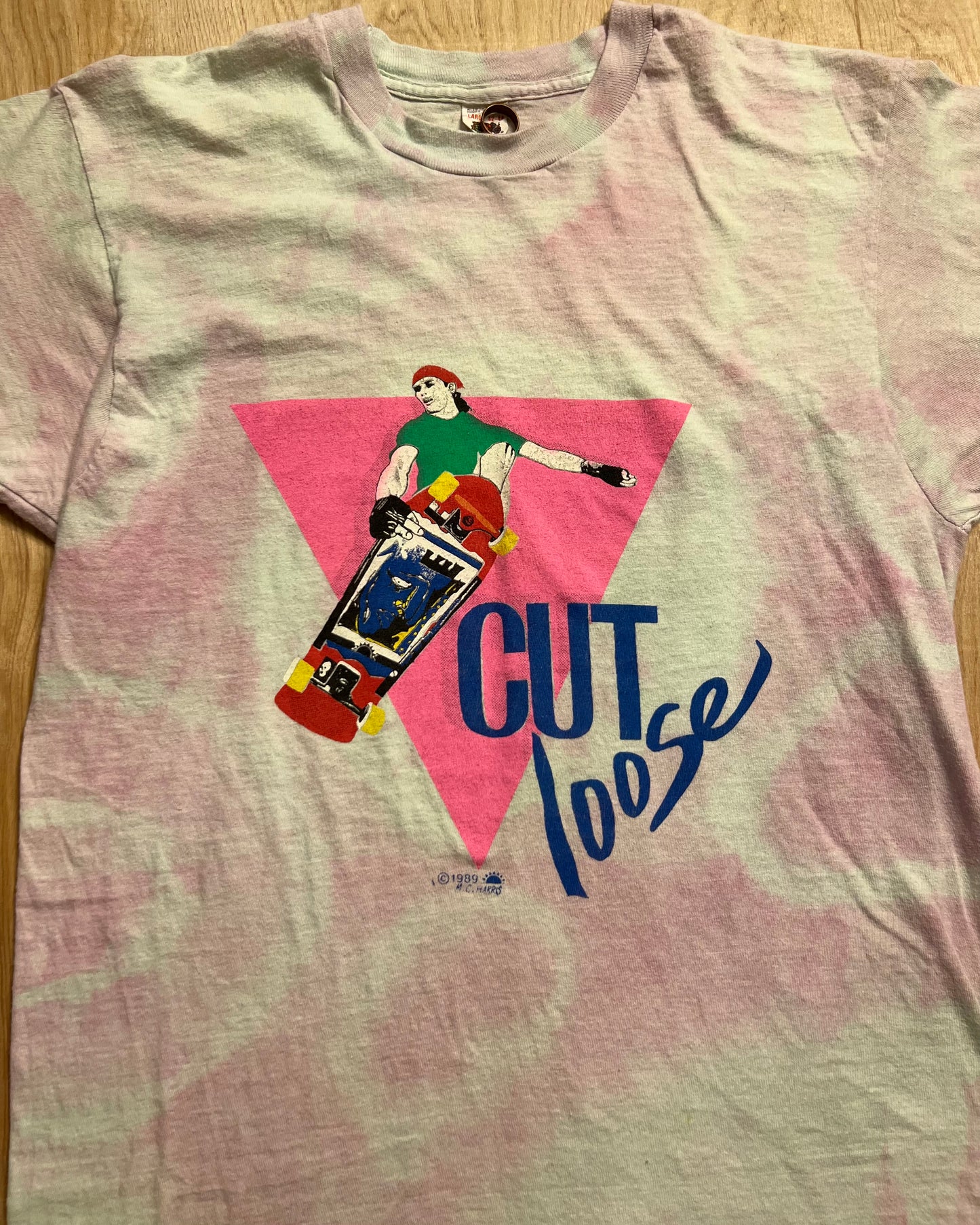 1989 "Cut Loose" Tie Dye Single Stitch T-Shirt