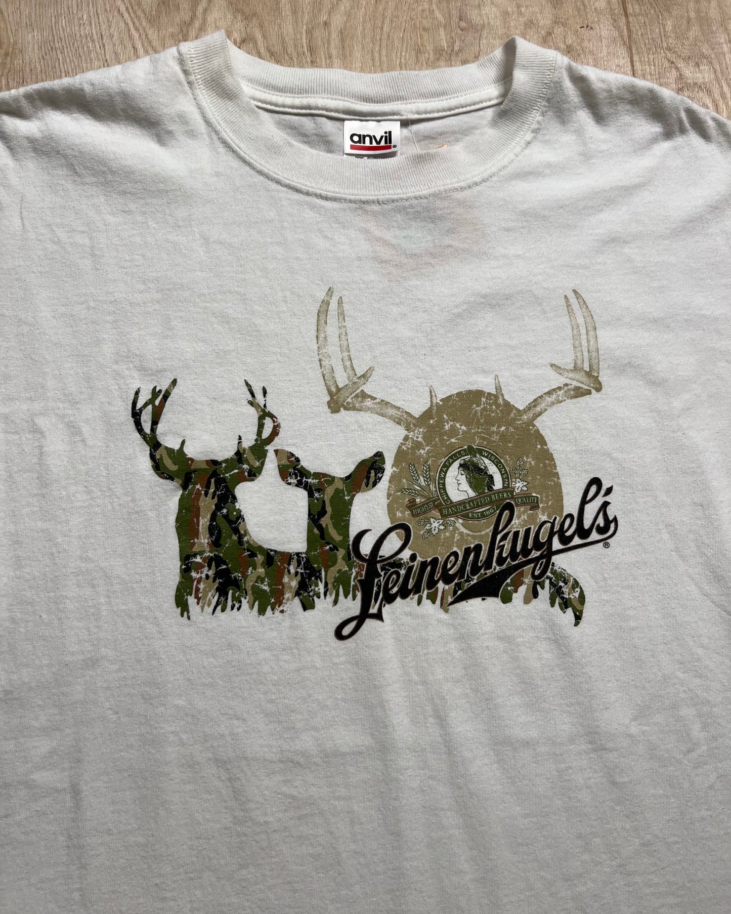 2000's Leinenkugels Camo Whitetail Deer T-Shirt