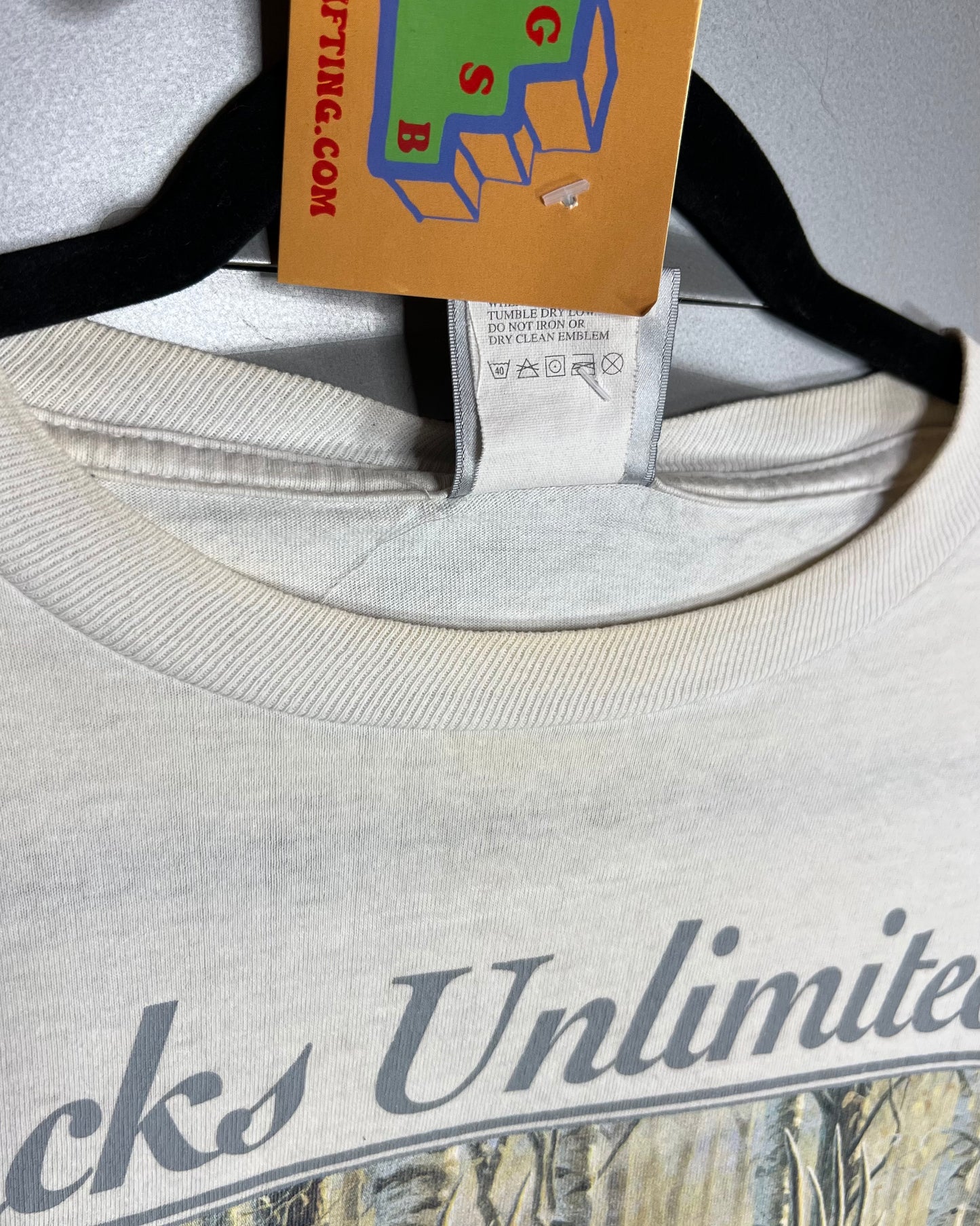 1990s Distressed Ducks Unlimited Whitetail Deer T-Shirt