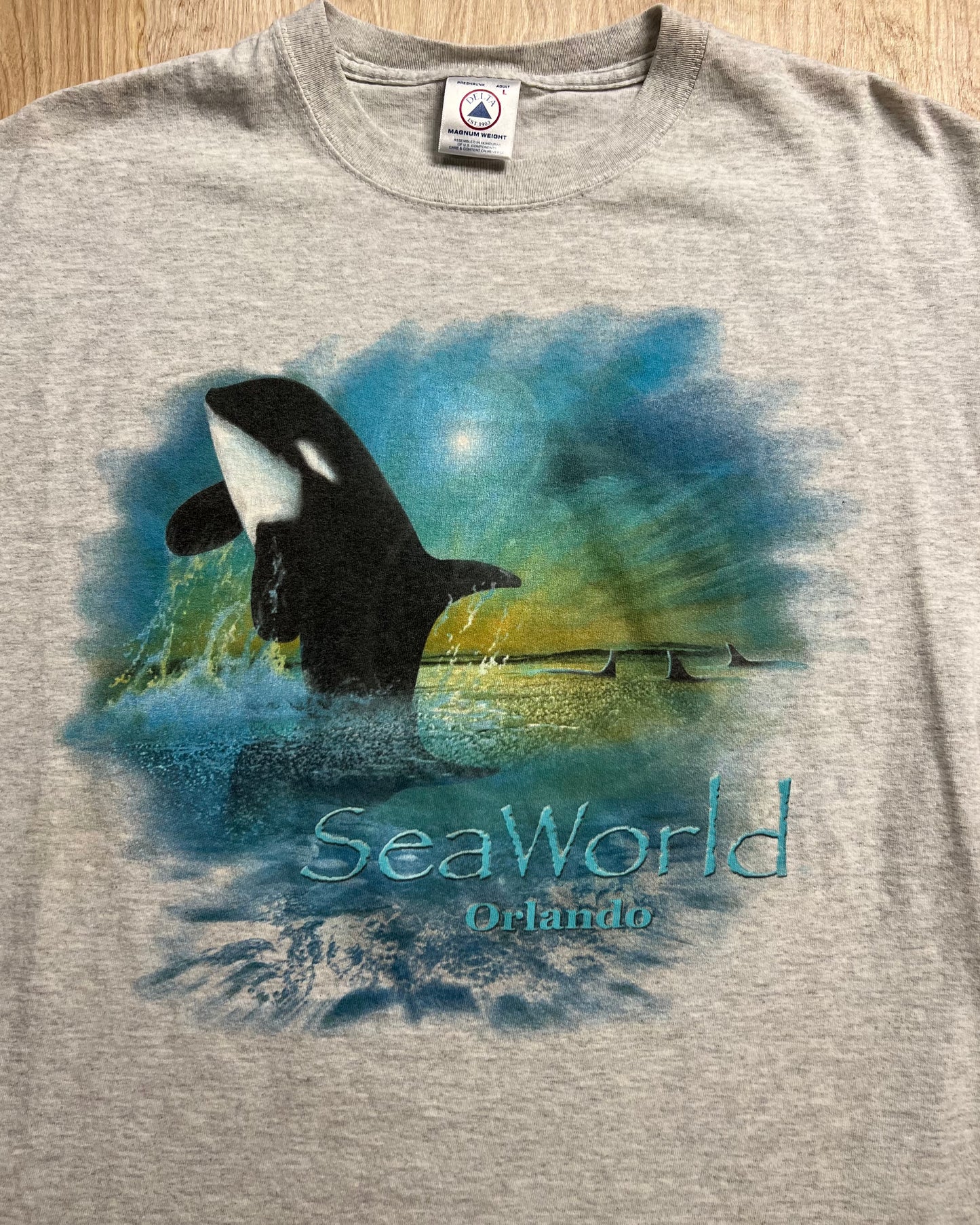 Vintage Sea World Orlando Killer Whale T-Shirt