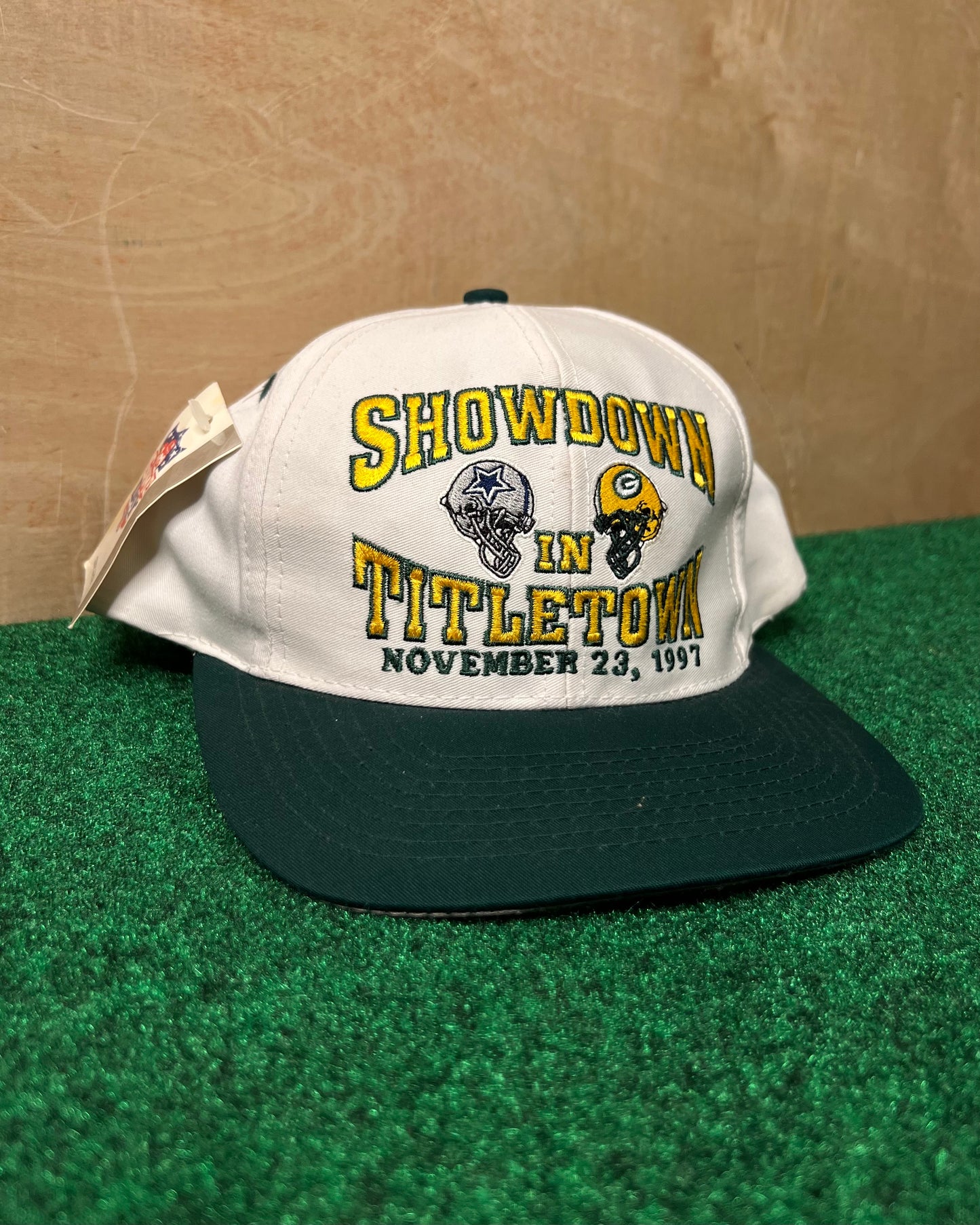 1997 Deadstock Showdown in Titletown Packers vs Cowboys Hat