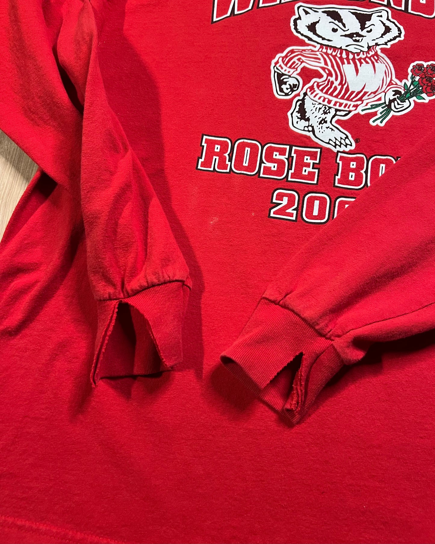 2000 Wisconsin Badgers Rose Bowl Front and Back Long Sleeve Shirt