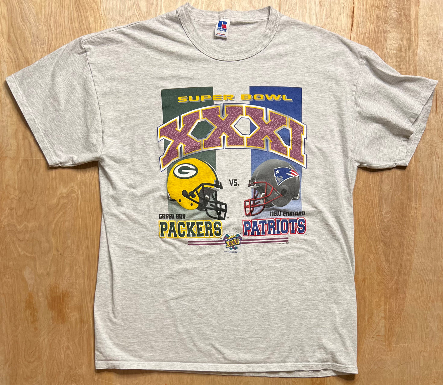 1996 Green Bay Packers vs New England Patriots Super Bowl T-Shirt