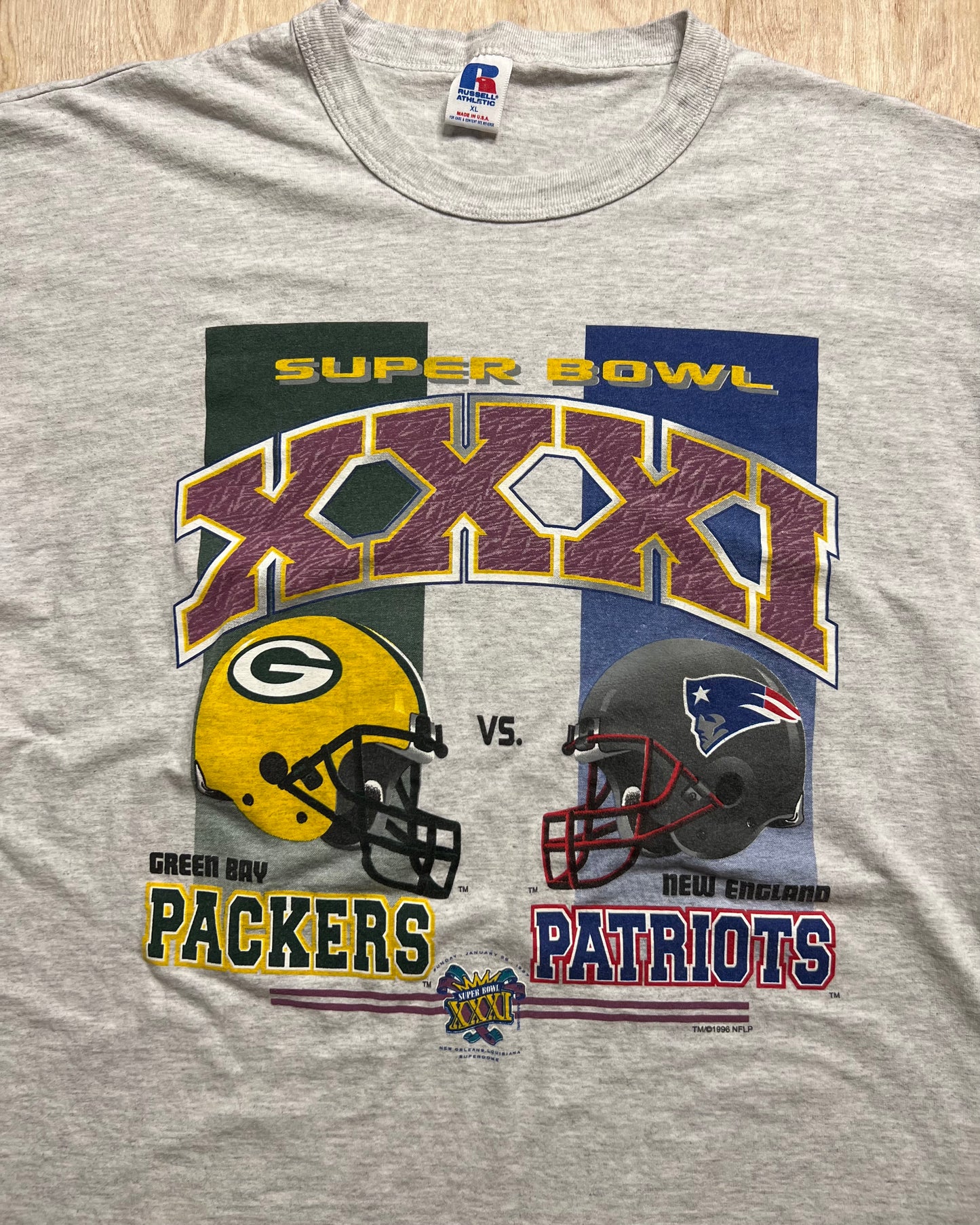 1996 Green Bay Packers vs New England Patriots Super Bowl T-Shirt