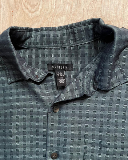 Early 2000's Van Heusen Short Sleeve Button Up