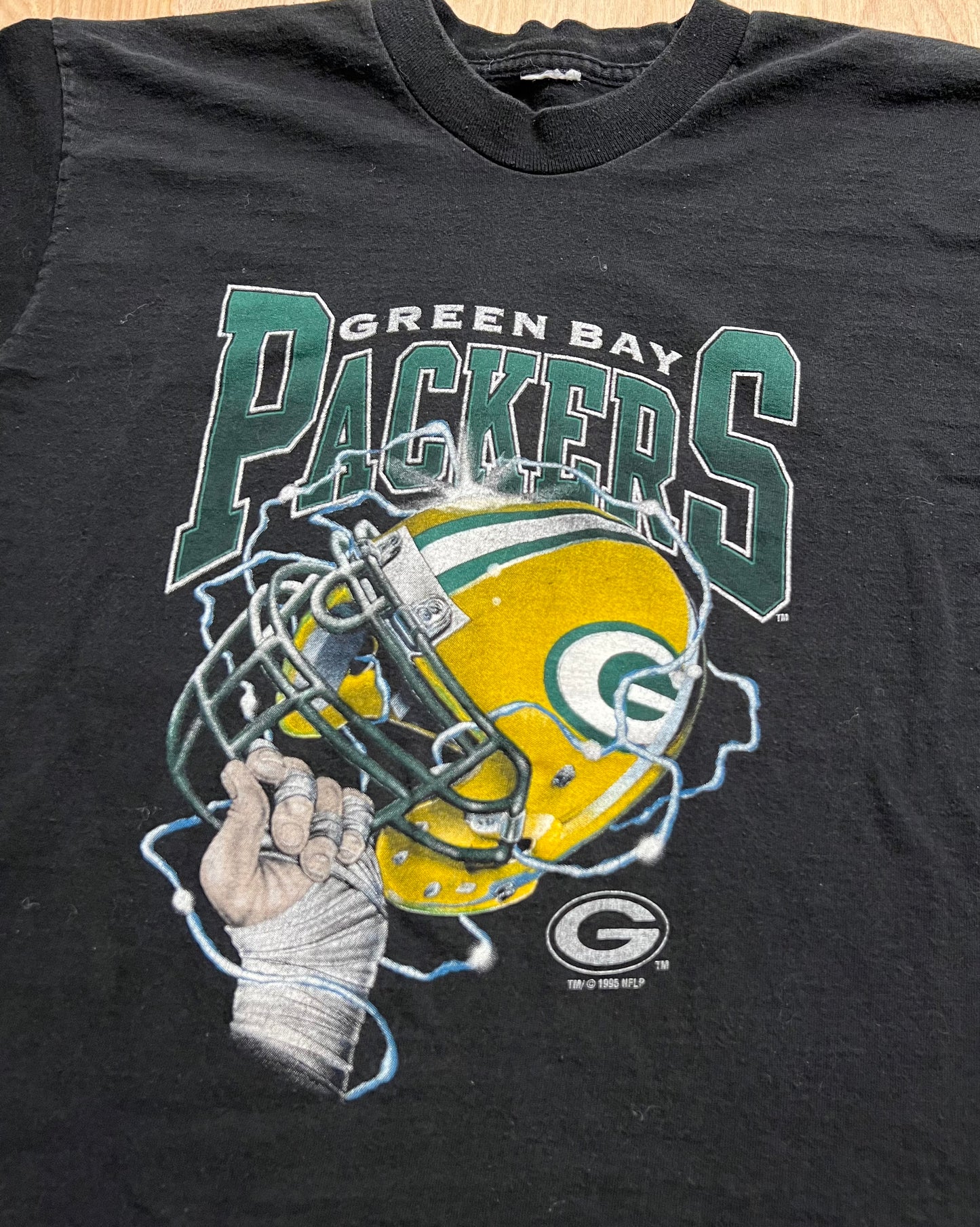 1995 Green Bay Packers Helmet x Lightning Single Stitch T-Shirt