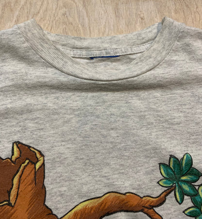 1998 Winnie the Pooh Stuck in the Tree and Honey Vintage T-Shirt