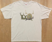 Load image into Gallery viewer, Leinenkugel&#39;s Cameo Whitetail White T-Shirt
