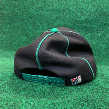 Load image into Gallery viewer, 80&#39;s NHL Minnesota North Stars Hat
