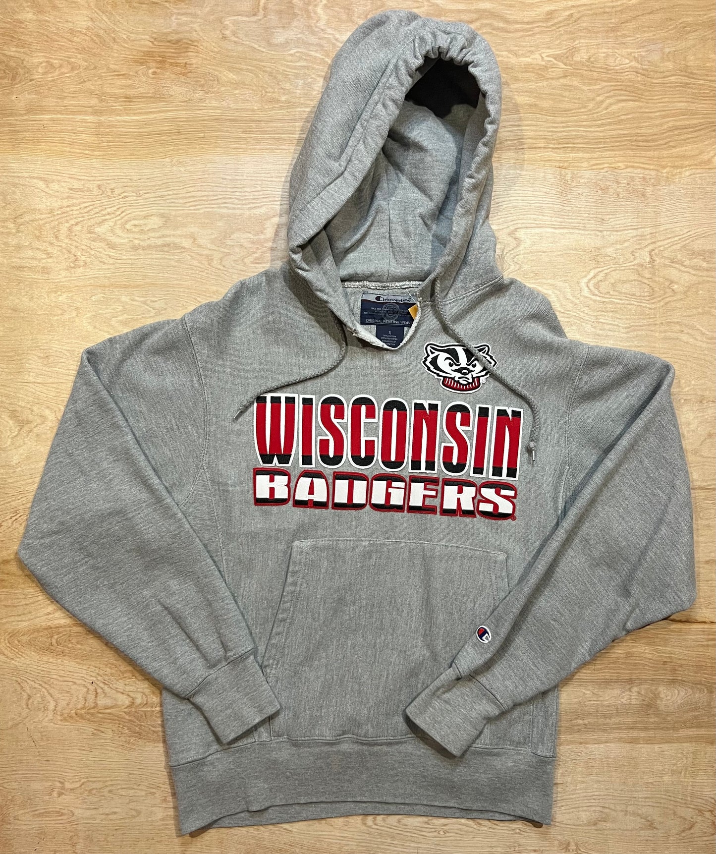 Vintage University of Wisconsin Badgers Champion Reverse Weave Hoodie