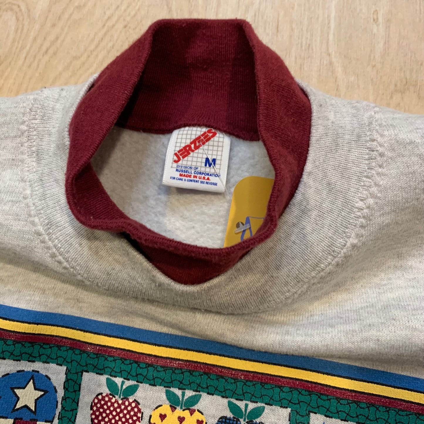 1995 Jerzees Endless Designs Grandma Style Crewneck