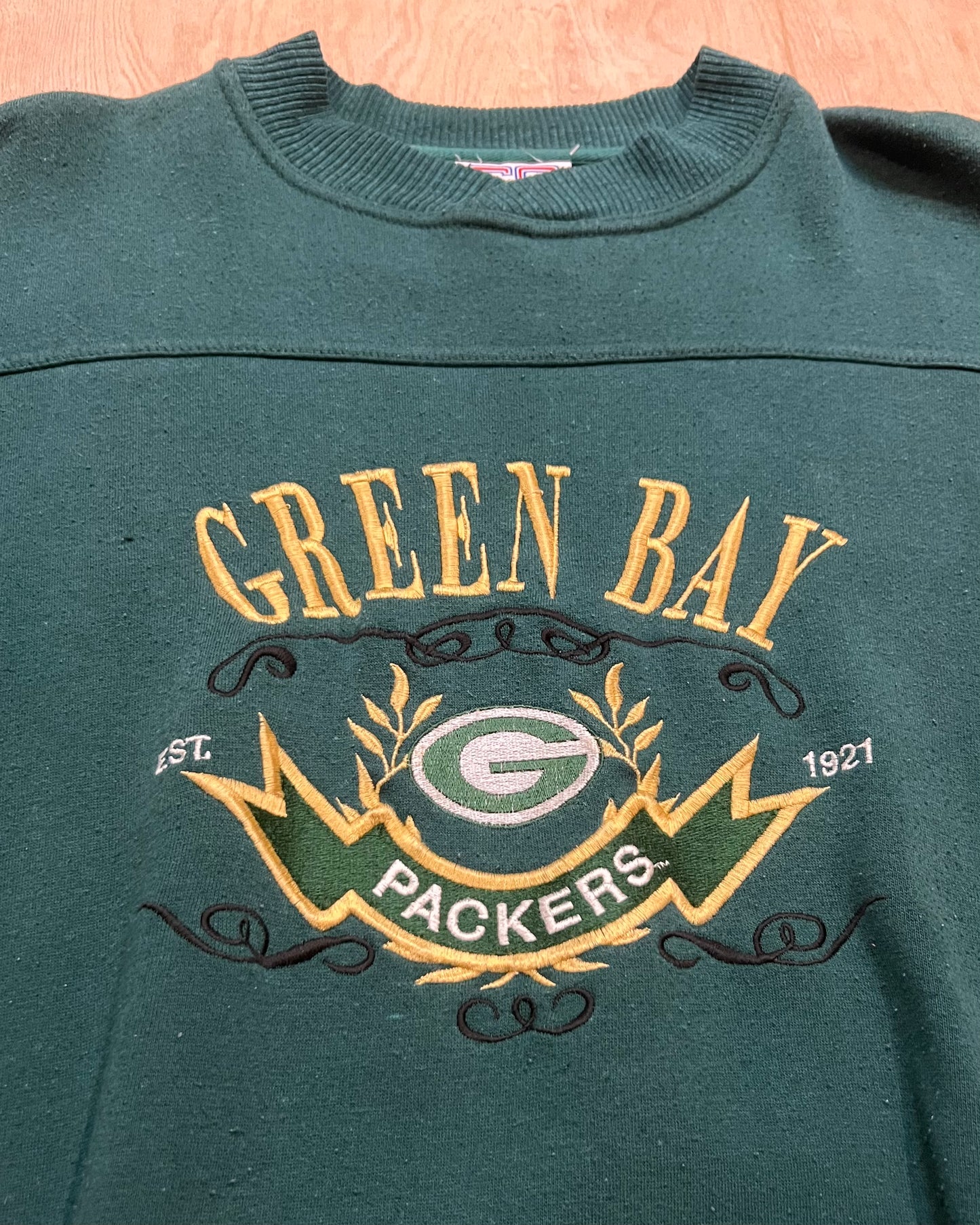 Vintage Green Bay Packers Embroidered Cradle Sports Crewneck
