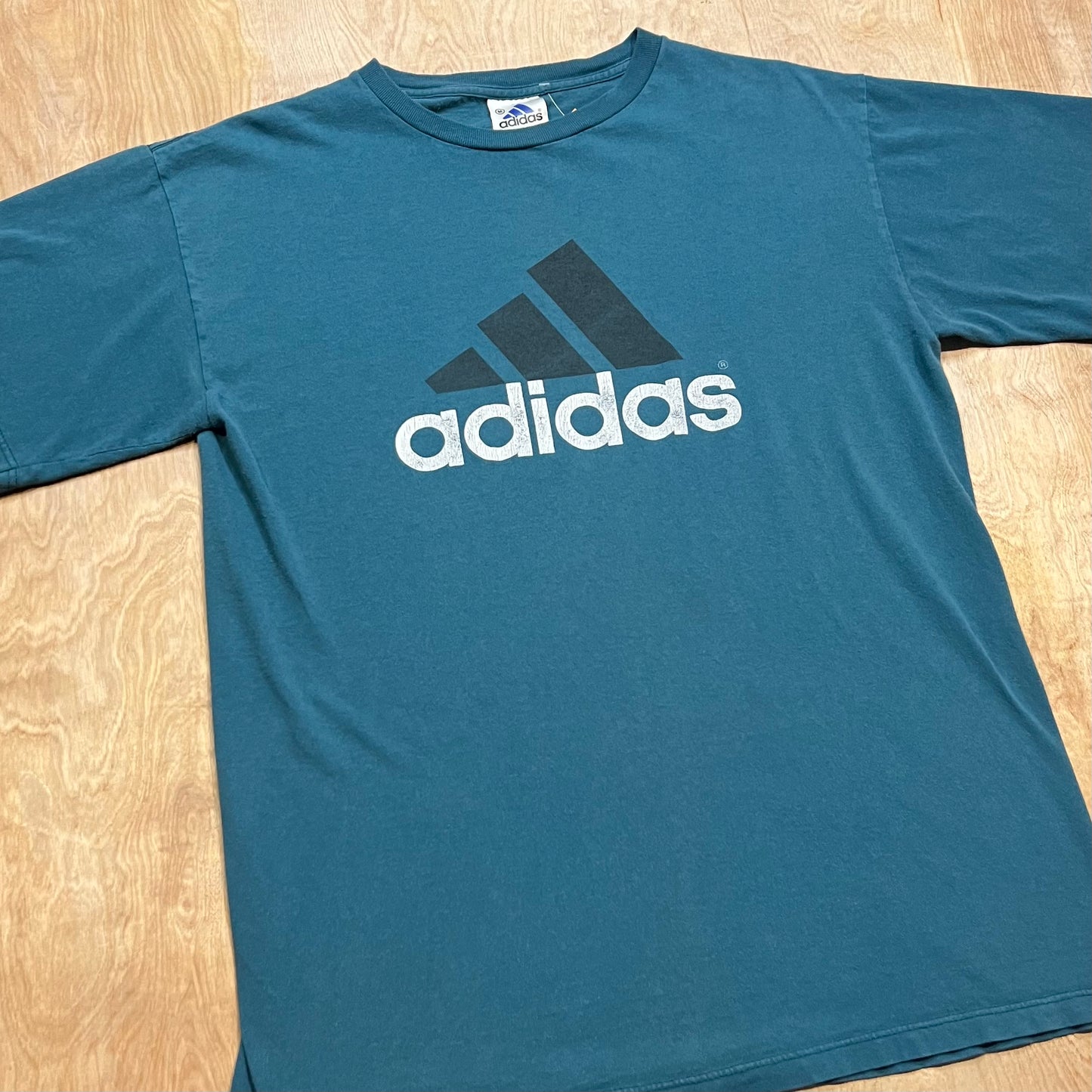 Vintage Adidas T-Shirt