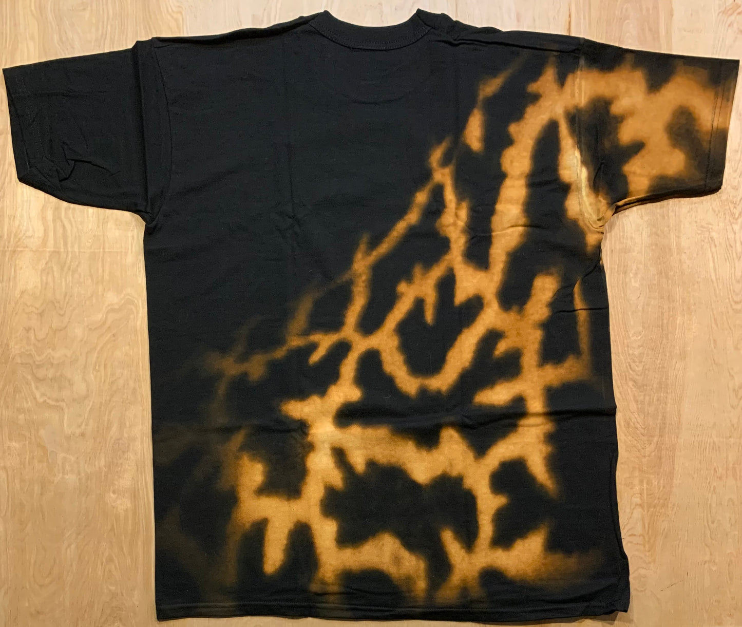 Vintage Radical Nature Giraffe Graphic T-Shirt
