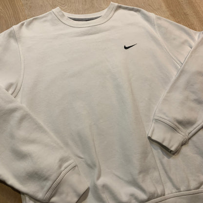 Y2K White Nike Crewneck