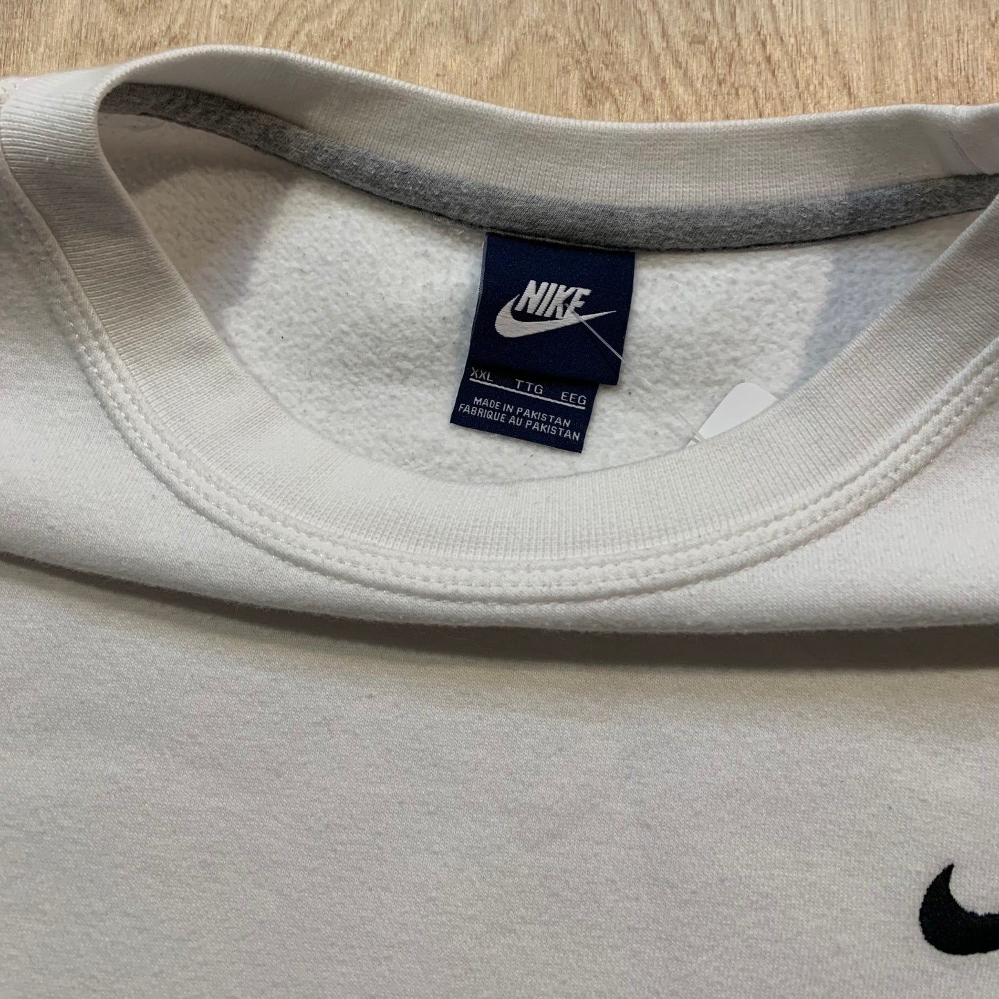 Y2K White Nike Crewneck